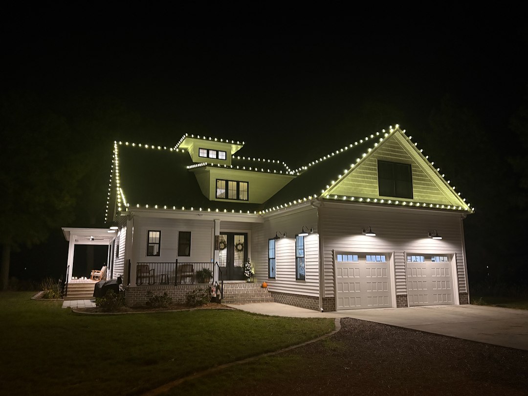 Christmas light installation completed in Gloucester Point Va 