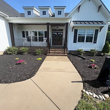House-Washing-Walkway-Surface-Cleaning-in-Ashland-VA-On-Point-Pressure-Washing 3