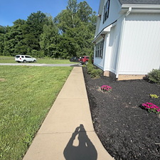 House-Washing-Walkway-Surface-Cleaning-in-Ashland-VA-On-Point-Pressure-Washing 1