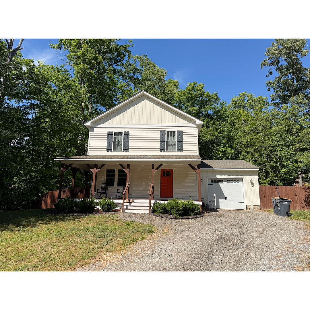 Professional House Washing in Williamsburg – A Stunning Transformation by On Point Pressure Washing