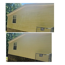 Professional-House-Washing-in-Gloucester-VA-On-Point-Pressure-Washing 1