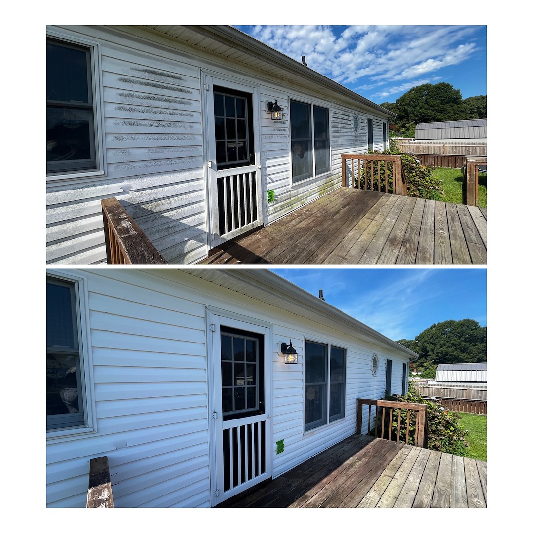 Top tier House washing completed in Hayes Virginia